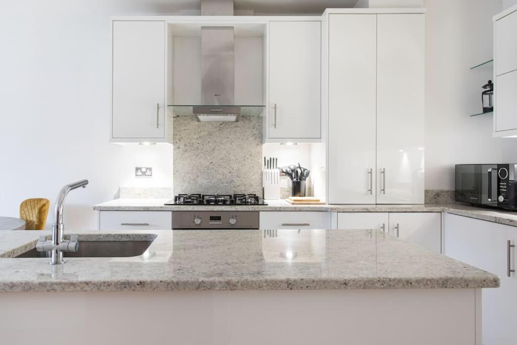 בלפסט Best City Centre Luxurious Home Free Parking מראה חיצוני תמונה